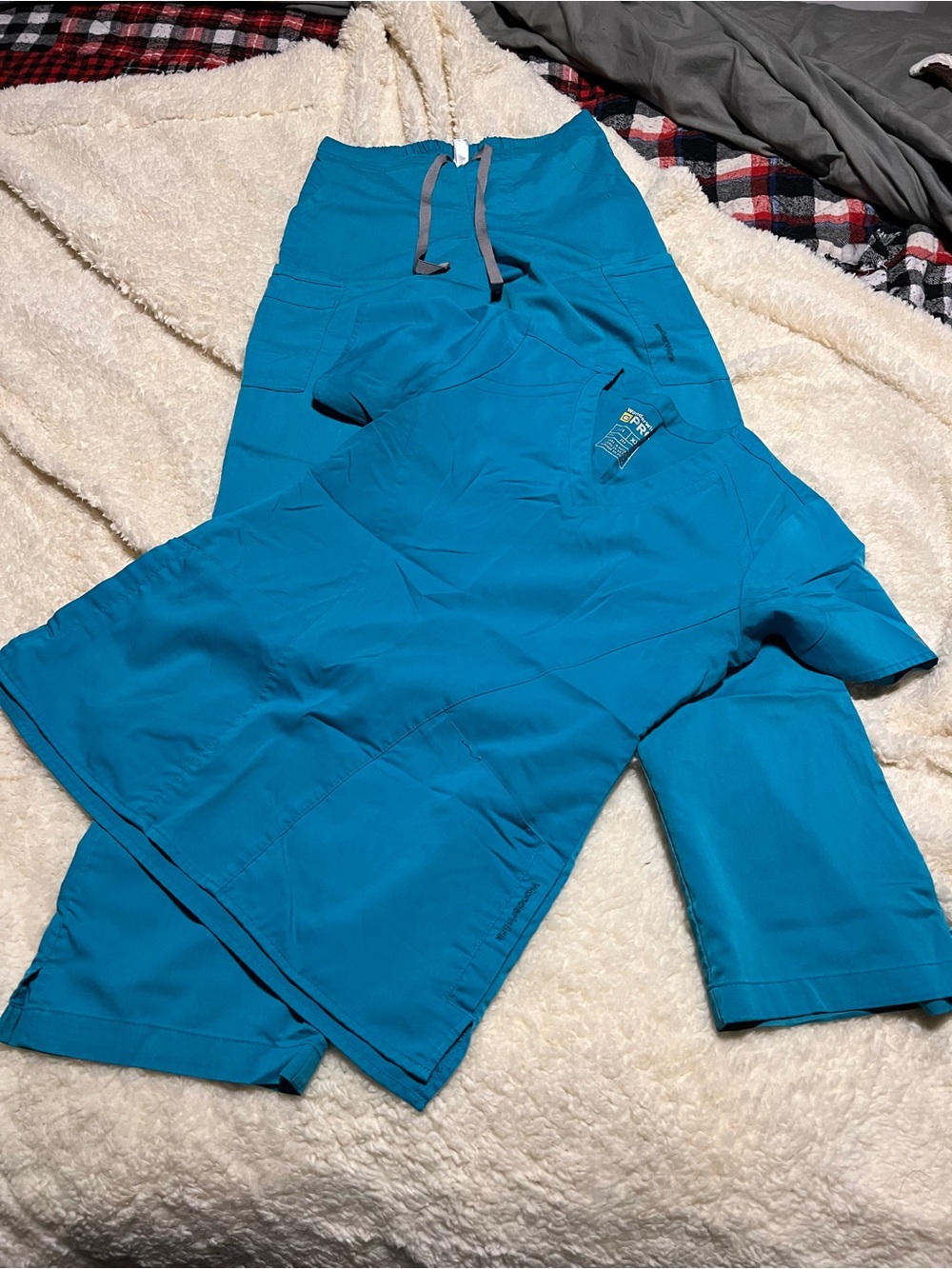 WonderWink Teal Women's Scrub Top & Jogger Set